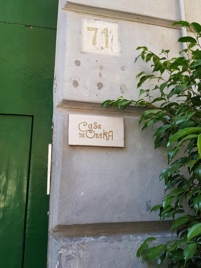 شقة Casa Moneka Politeama باليرمو المظهر الخارجي الصورة